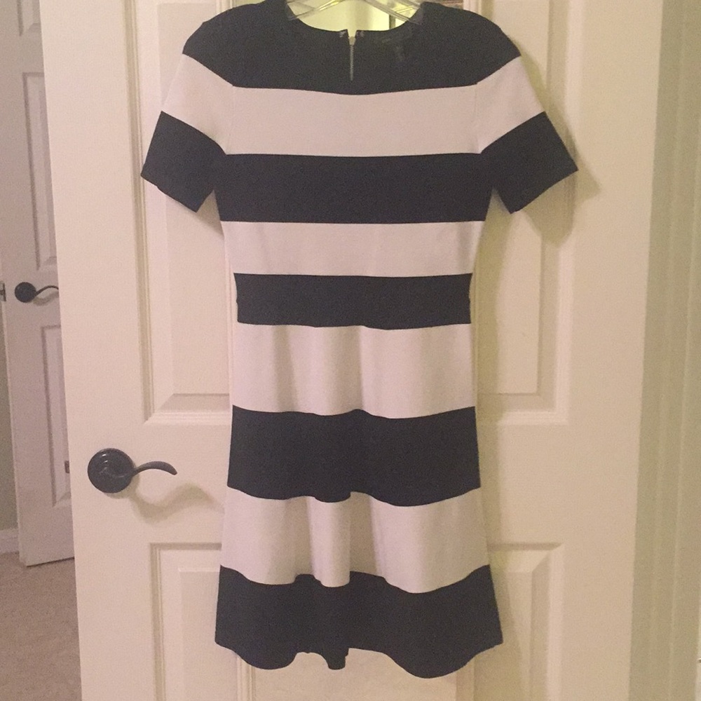 BCBG Maxazria Black and white dress size S